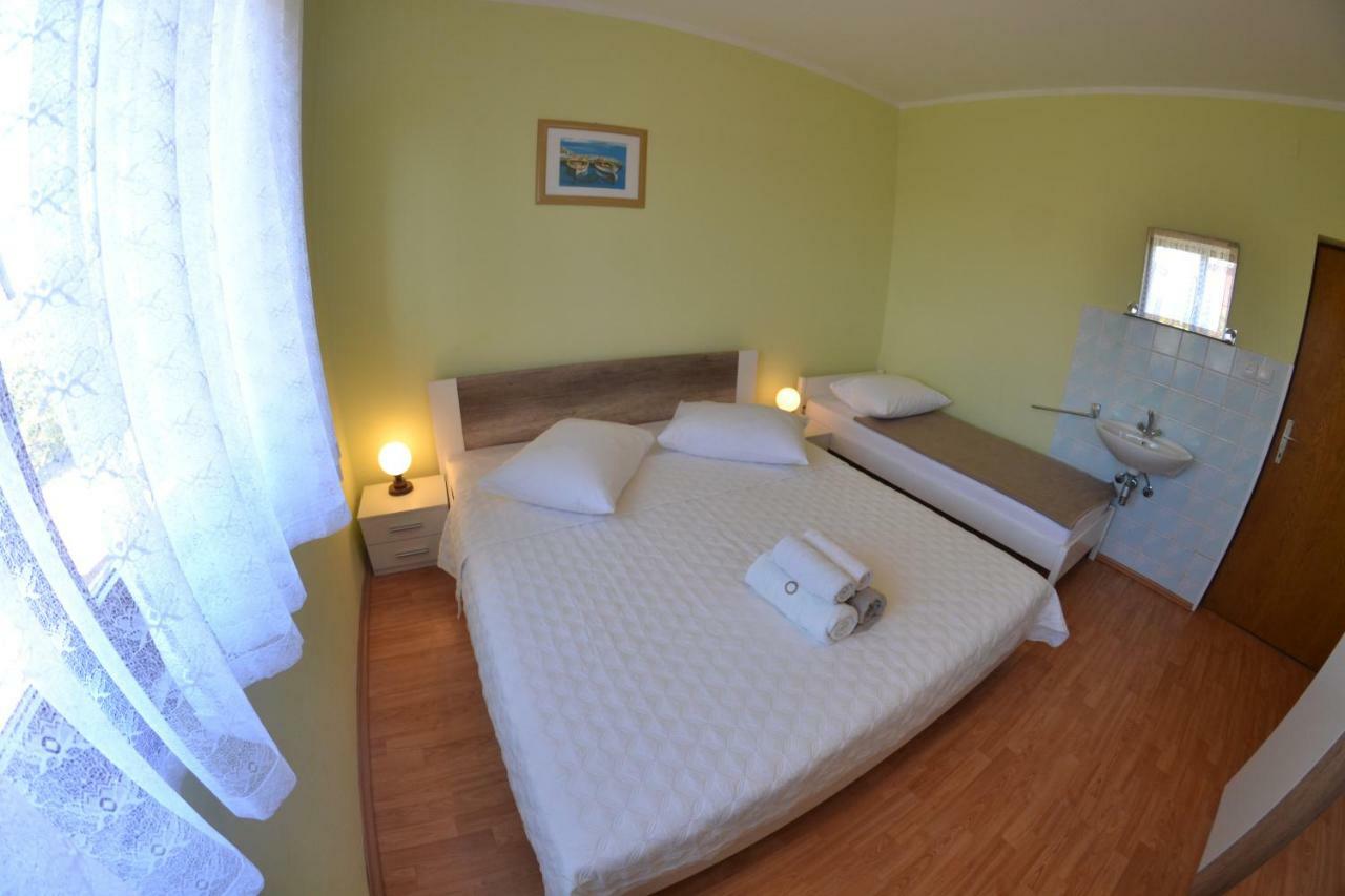Apartman Jadranka Palit Extérieur photo